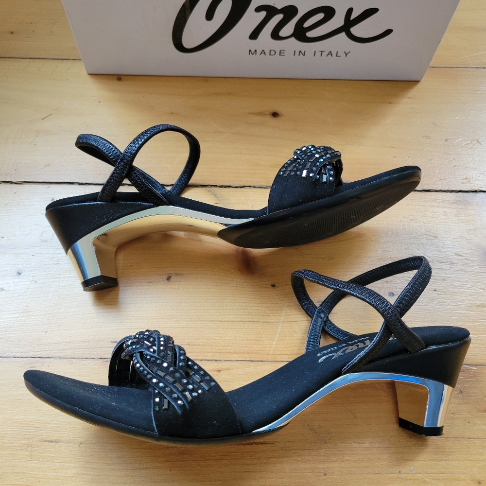 Heels Like new ONEX Made in Italy heels! Beaded Size 10 40 sexy heels. CLEAN - Picture 3 of 11
